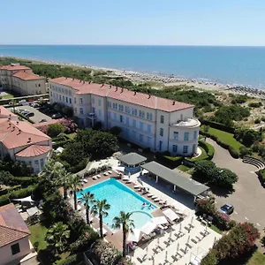 principi-di-piemonte-con-piscina.it-tuscanyhotel.com/